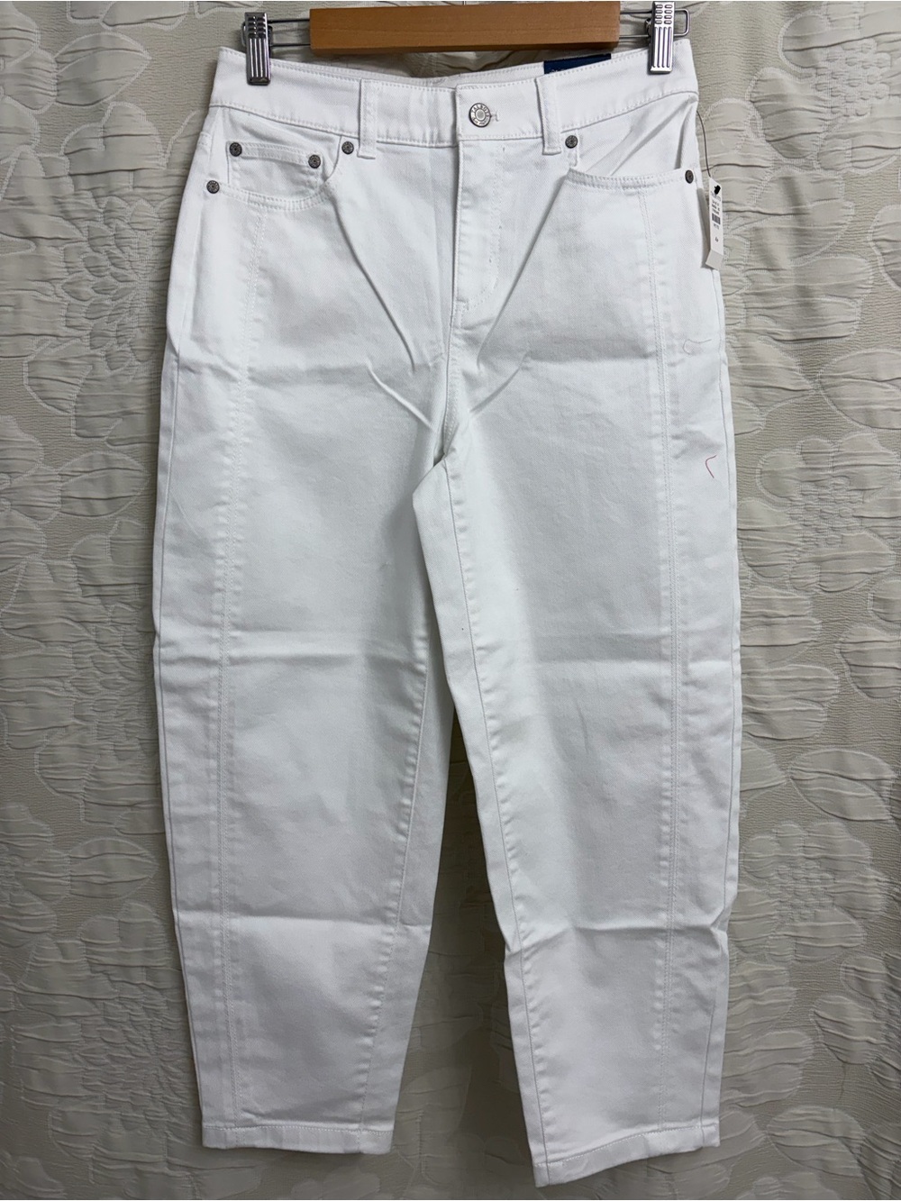 Talbots White Relaxed Barrel Jean/ Size 4p
